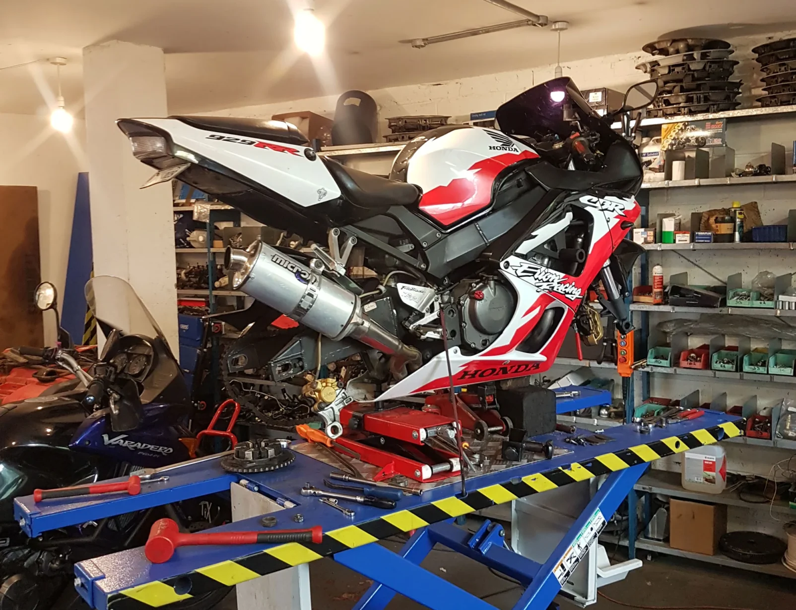 Motorcicle